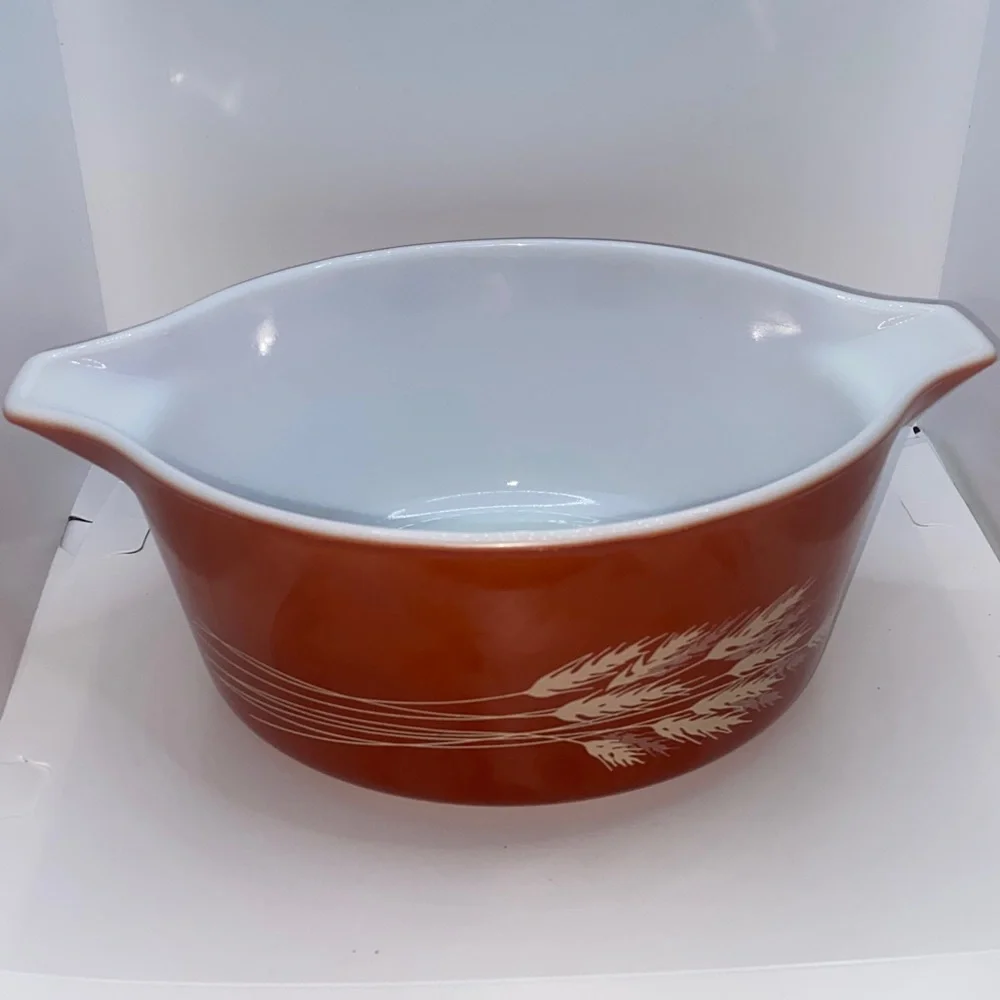 Pyrex Burnt Orange Autumn Harvest Wheat Pattern Milk Glass Dish sz 475-B Kitchen